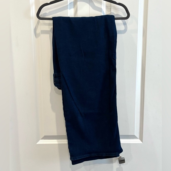 Old Navy High-Waisted Wow Wide-Leg Jeans - Picture 7 of 9